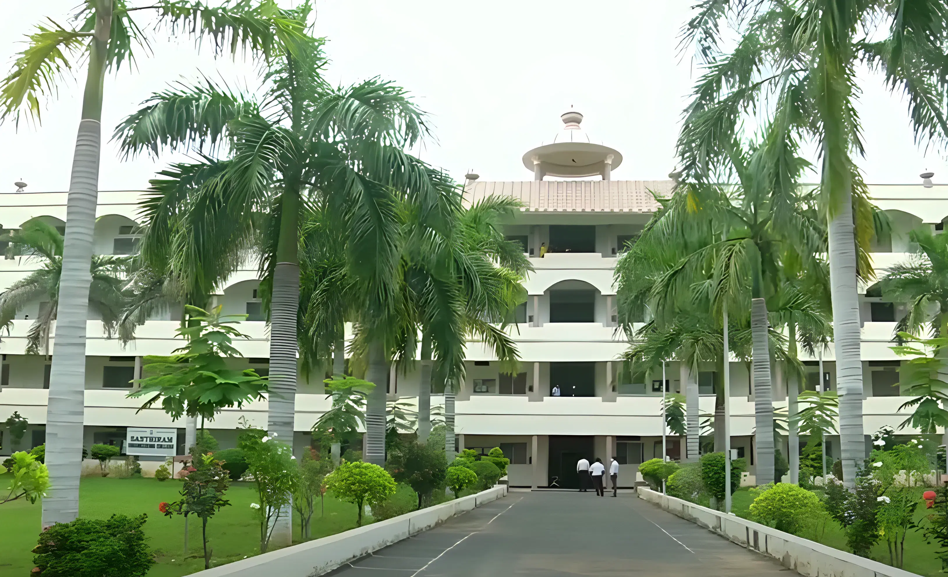 Santhiram Engineering College Nandyal Kurnool Campus photo 3